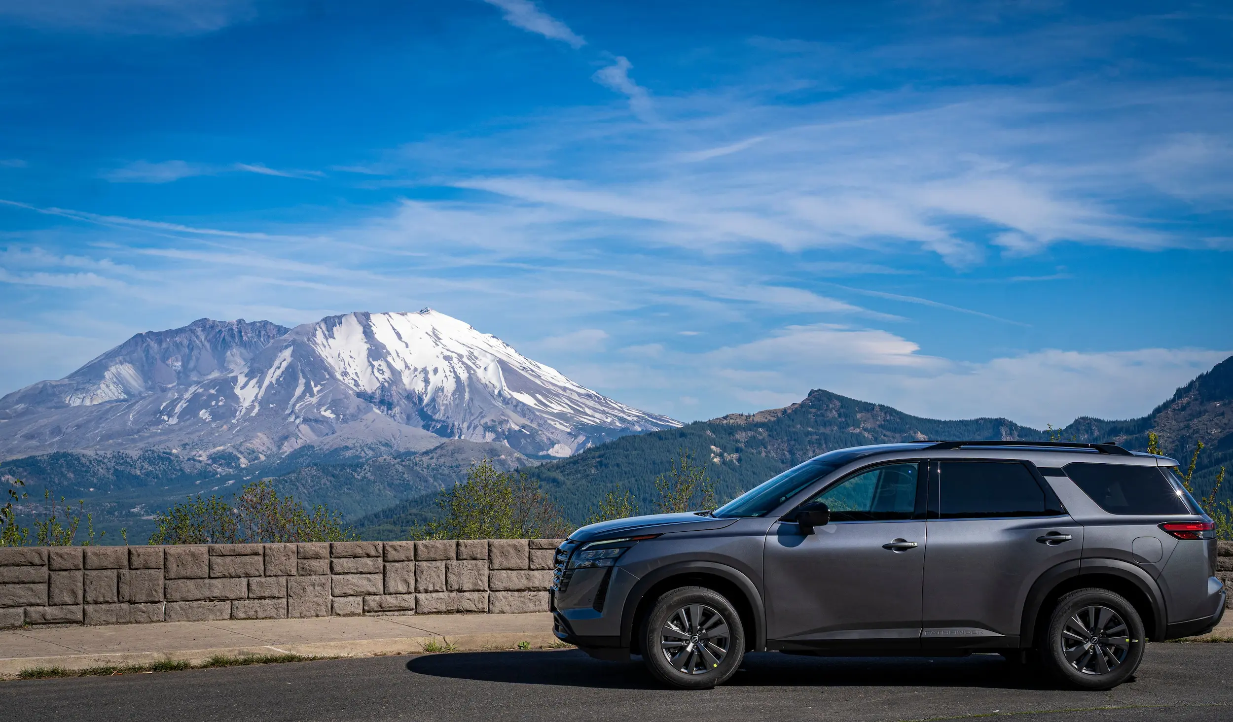 car by mountain washington